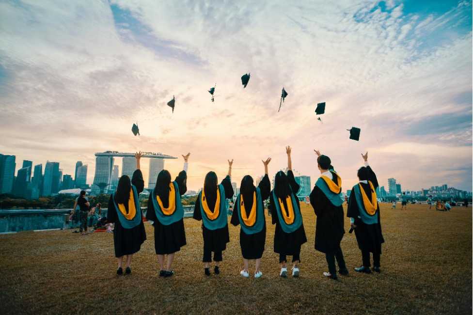 Essential Steps to Help Your Teen Prepare for College