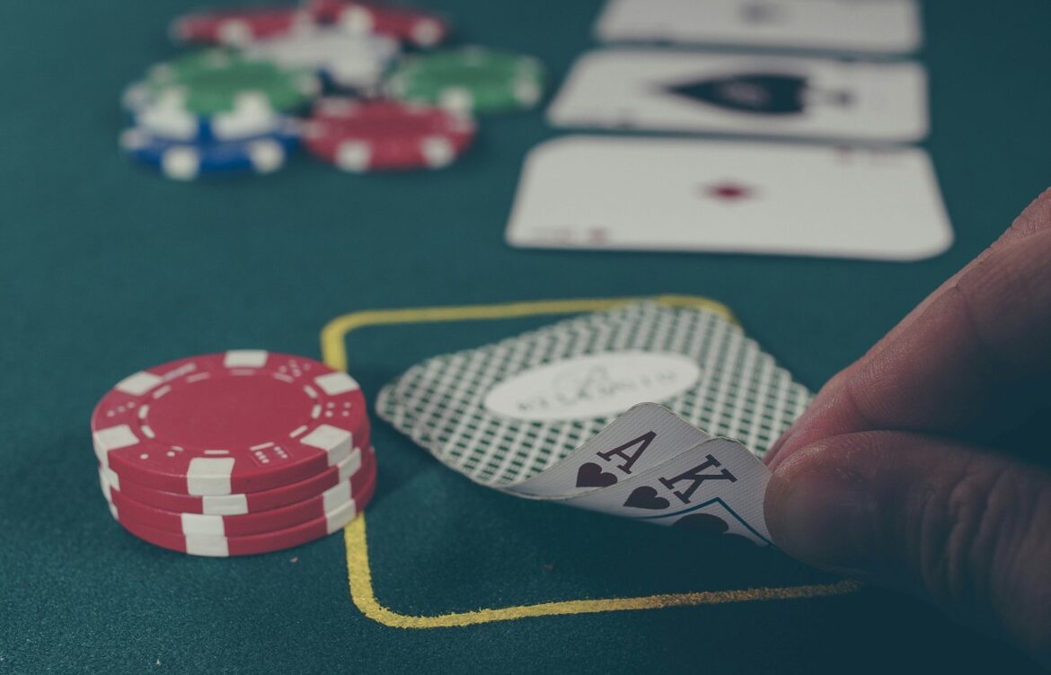 Key Features of Casino Hold’em Game