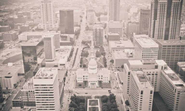 argent de l'industrie, acheter une super voiture avec tesl